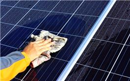 Tác động của bụi lên tấm pin mặt trời ở môi trường ven biển khô cằn